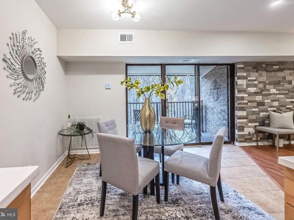 11657 Stoneview Square 97/22C, Reston VA 20191