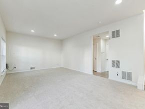 13083 Rose Petal Circle, Herndon VA 20171