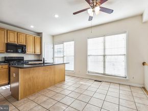13083 Rose Petal Circle, Herndon VA 20171