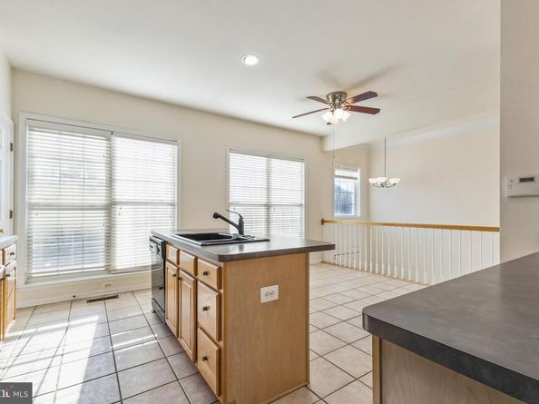 13083 Rose Petal Circle, Herndon VA 20171