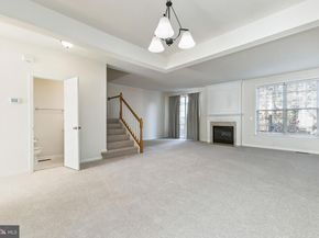 13083 Rose Petal Circle, Herndon VA 20171