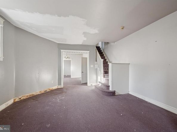 4085 Ford Road, Philadelphia PA 19131