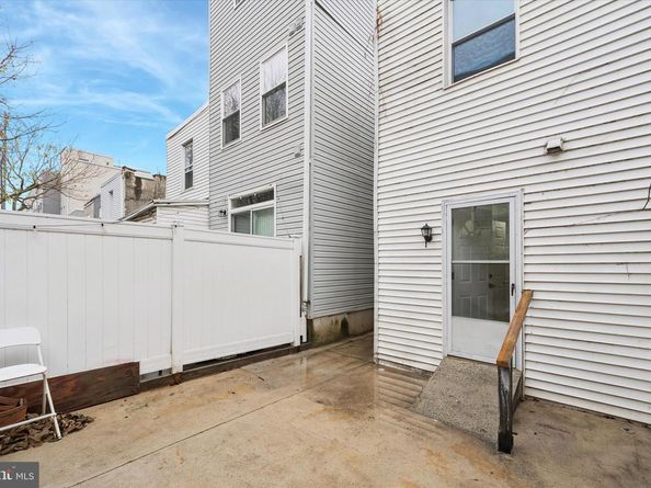 2420 Federal Street, Philadelphia PA 19146