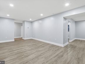 9713 Kings Crown Court 1, Fairfax VA 22031