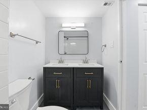 9713 Kings Crown Court 1, Fairfax VA 22031