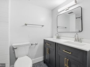 9713 Kings Crown Court 1, Fairfax VA 22031