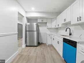 9713 Kings Crown Court 1, Fairfax VA 22031