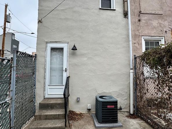 2633 Janney Street, Philadelphia PA 19125