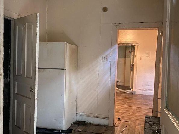 1512 W Glenwood Avenue, Philadelphia PA 19132