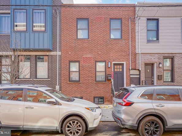 808 Fernon Street, Philadelphia PA 19148