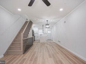 808 Fernon Street, Philadelphia PA 19148