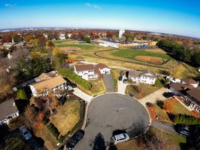 503 S Maple Court, Sterling VA 20164