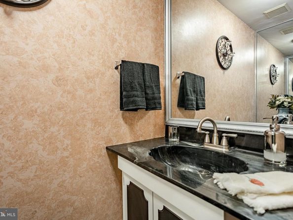 44 Shady Lawn Drive, Southampton PA 18966