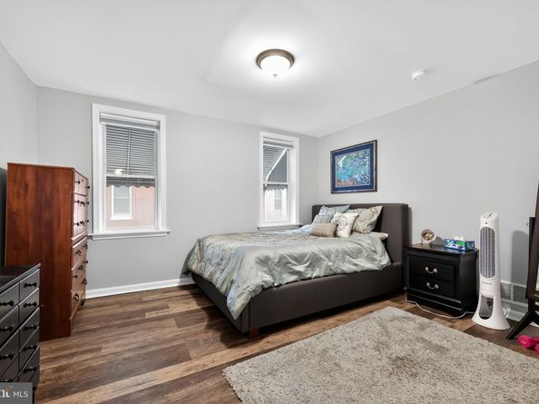 352 Tree Street, Philadelphia PA 19148