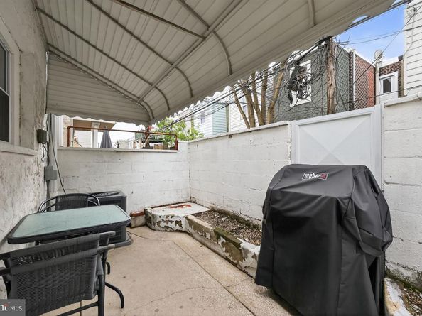 352 Tree Street, Philadelphia PA 19148