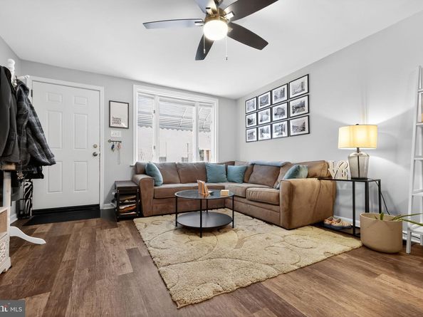 352 Tree Street, Philadelphia PA 19148