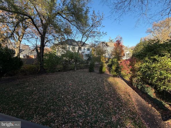 2231 N Tuckahoe Street, Falls Church VA 22043