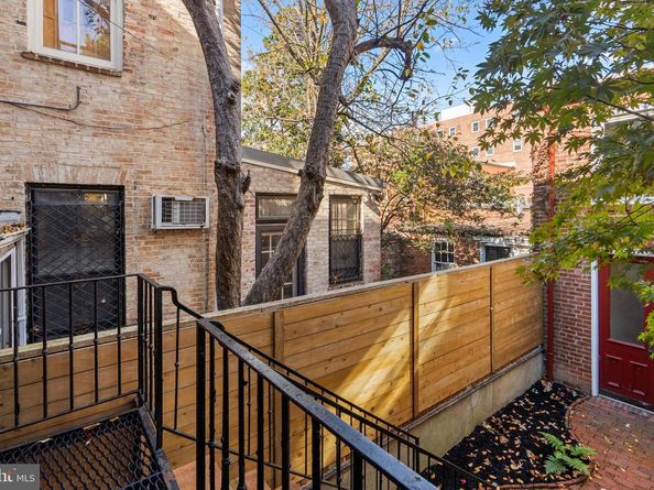 812 E Street SE, Washington DC 20003