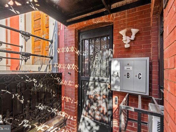 812 E Street SE, Washington DC 20003