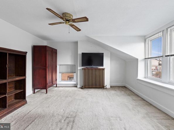 458 Lyceum Avenue, Philadelphia PA 19128