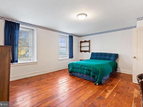 458 Lyceum Avenue, Philadelphia PA 19128