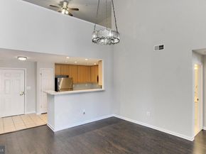 5108 Donovan Drive 404, Alexandria VA 22304