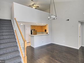 5108 Donovan Drive 404, Alexandria VA 22304