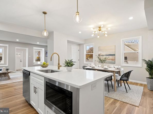 242 Willard Drive, Ridley Park PA 19078