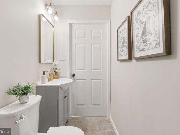 242 Willard Drive, Ridley Park PA 19078