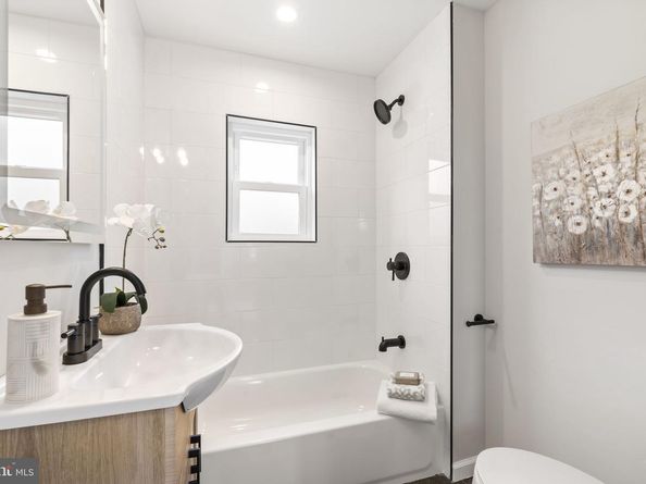 242 Willard Drive, Ridley Park PA 19078