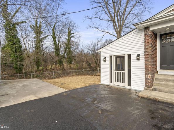 242 Willard Drive, Ridley Park PA 19078