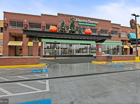 12953 Centre Park Circle 218, Herndon VA 20171