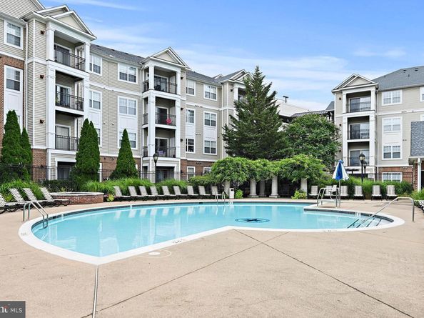 12953 Centre Park Circle 218, Herndon VA 20171