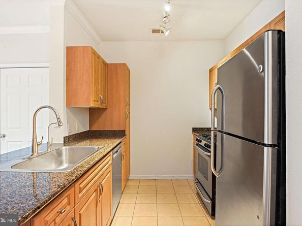 12953 Centre Park Circle 218, Herndon VA 20171