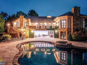 2 Piney Meetinghouse Court, Potomac MD 20854