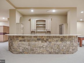 2 Piney Meetinghouse Court, Potomac MD 20854