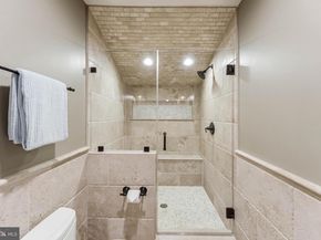 2 Piney Meetinghouse Court, Potomac MD 20854