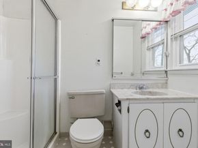 862 Green Ridge Circle, Langhorne PA 19053