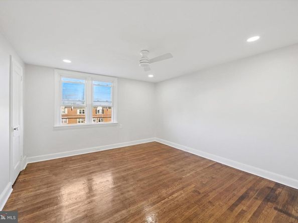 274 N Oak Ave, Clifton Heights PA 19018