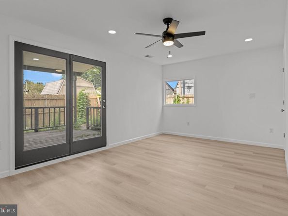 35 Thimbleberry Lane, Levittown PA 19054