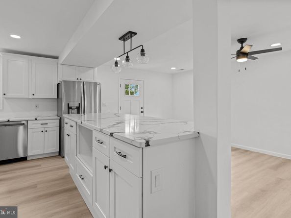 35 Thimbleberry Lane, Levittown PA 19054