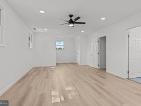 35 Thimbleberry Lane, Levittown PA 19054