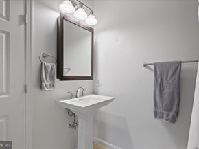 2301 25TH Street S 4306, Arlington VA 22206