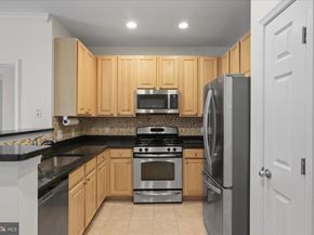 2301 25TH Street S 4306, Arlington VA 22206