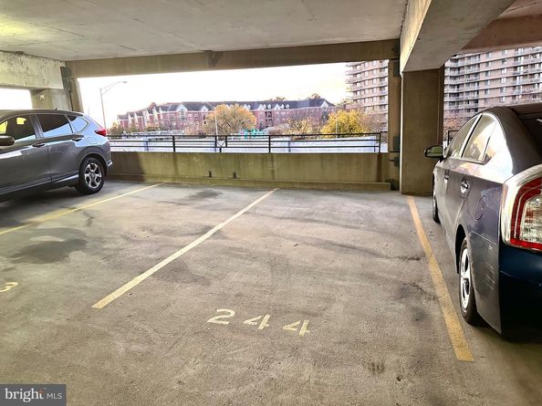 2301 25TH Street S 4306, Arlington VA 22206