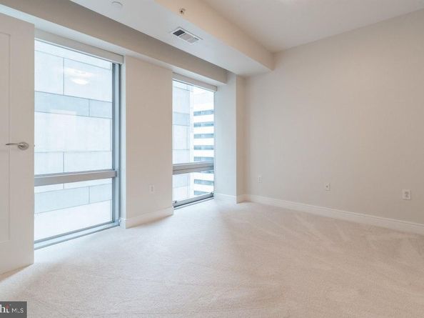 1111 19TH Street N 1403, Arlington VA 22209