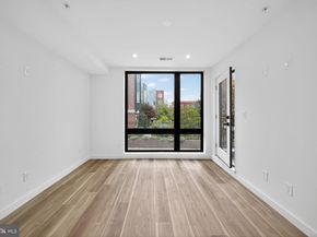 1527 Ogden Street B, Philadelphia PA 19130