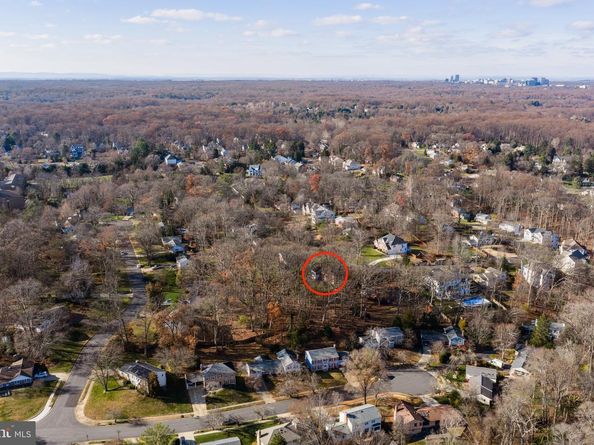 9921 Woodrow Street, Vienna VA 22181