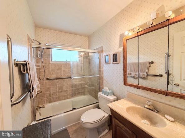 9921 Woodrow Street, Vienna VA 22181