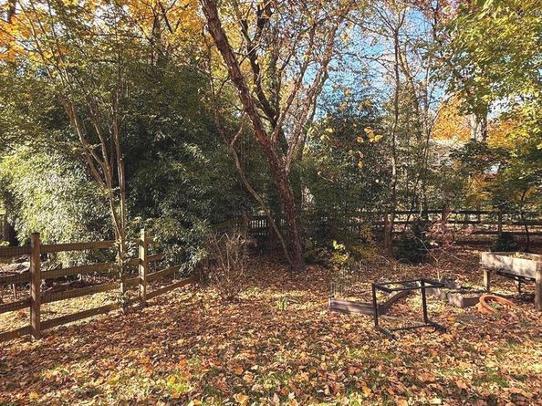 11512 Le Havre Drive, Potomac MD 20854